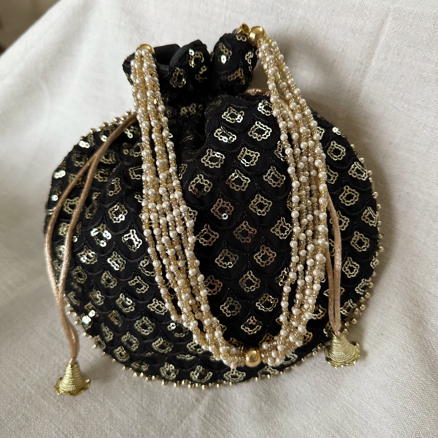 Scallop Sequin Embroidered Potli Bags