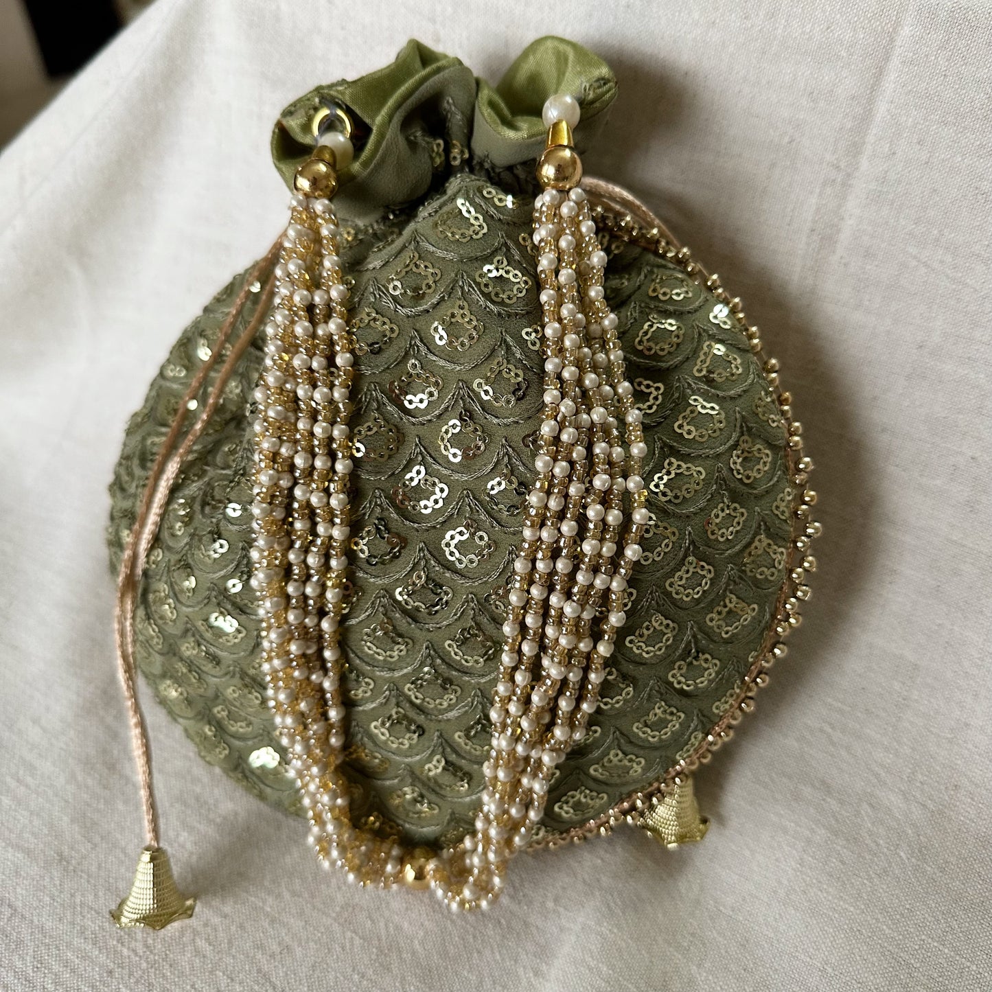 Scallop Sequin Embroidered Potli Bags